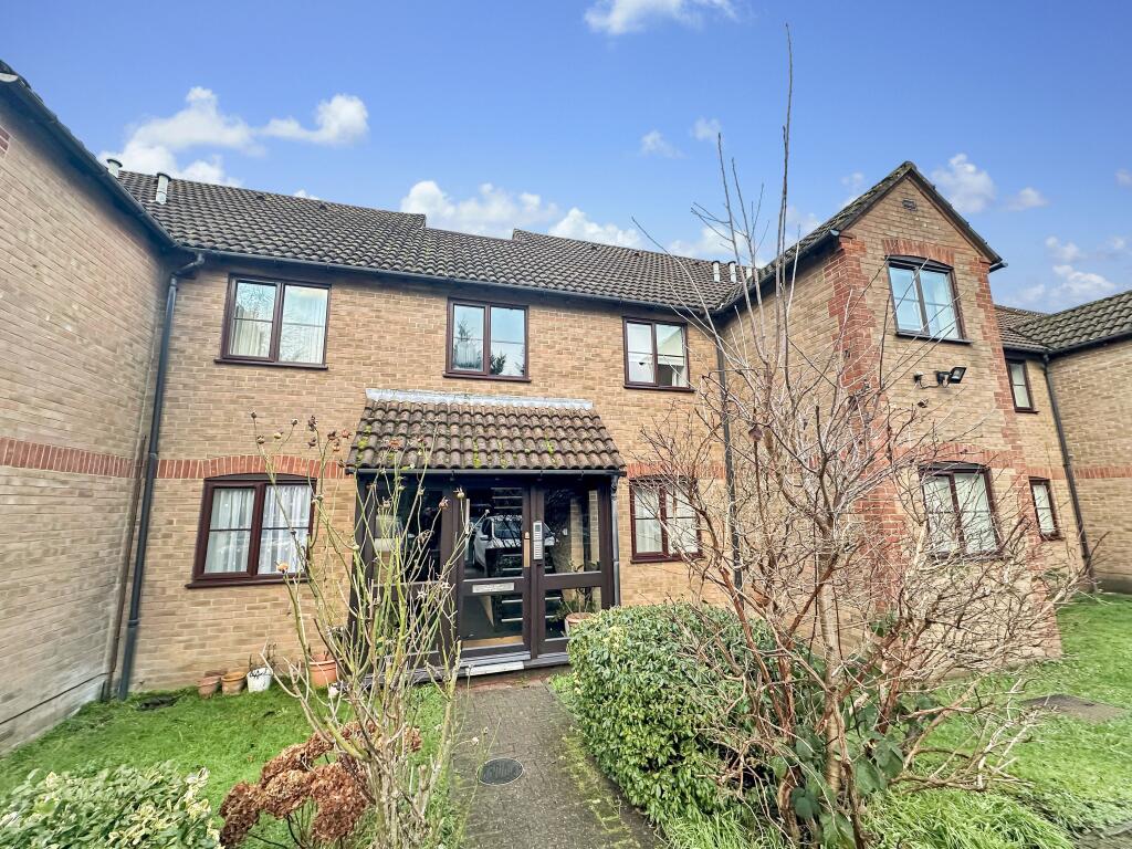 Main image of property: Abercromby Avenue, High Wycombe, Buckinghamshire, HP12
