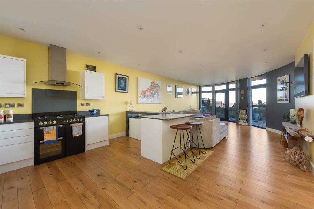 William Street, Herne Bay photo 4