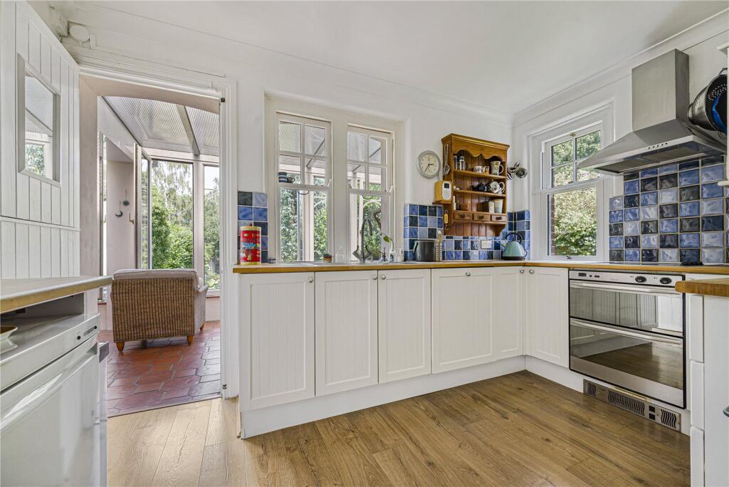St Lukes Cottages, London Road, Swanley, Kent, BR8 - More