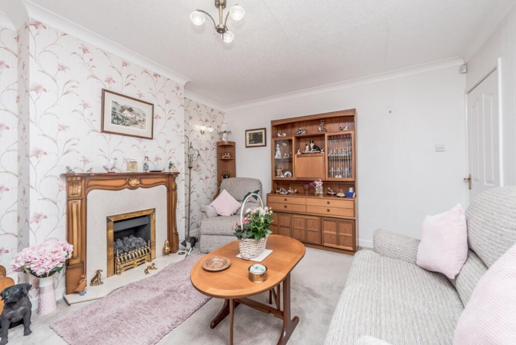 Grange Avenue, East Bierley, Bradford, West Yorkshire, BD4 photo 3