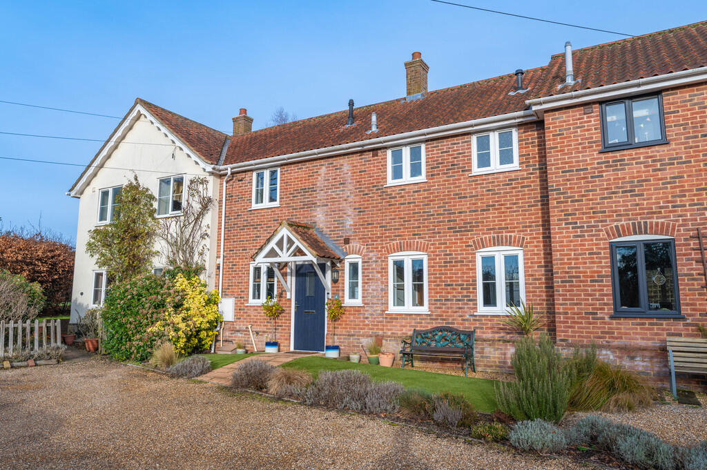 Main image of property: Woodview, School Hill, Nacton