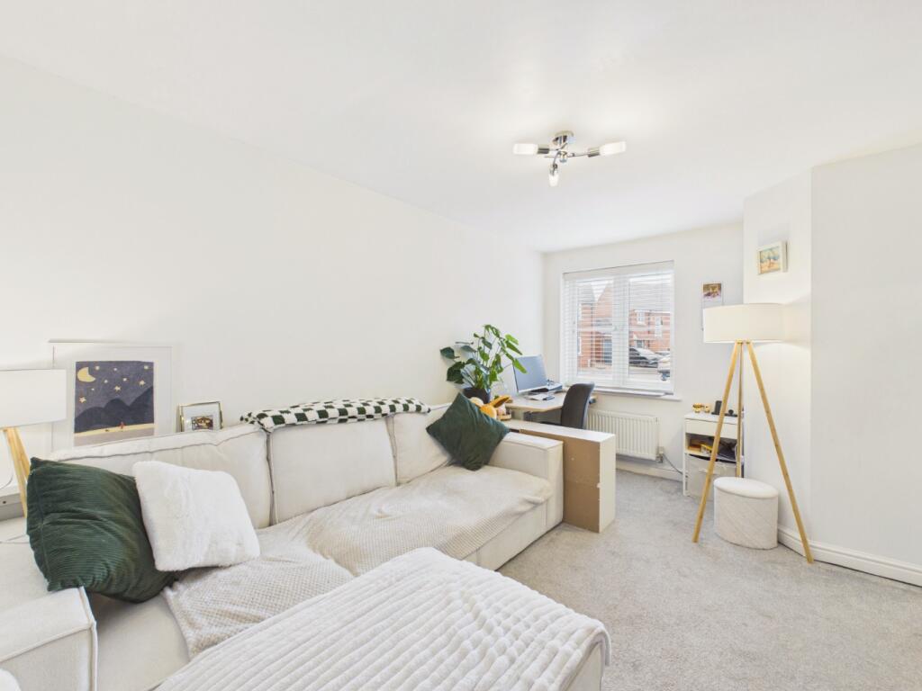 House in Hull, Kingswood - View 2