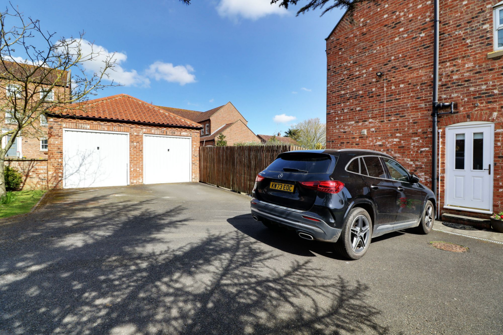 High Street, Willingham By Stow, DN21 - View 4