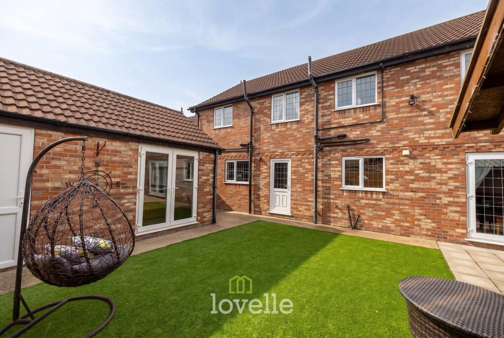 House in Cleethorpes, North East Lincolnshire - View 4