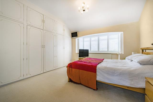 House in London, Church End - View 4