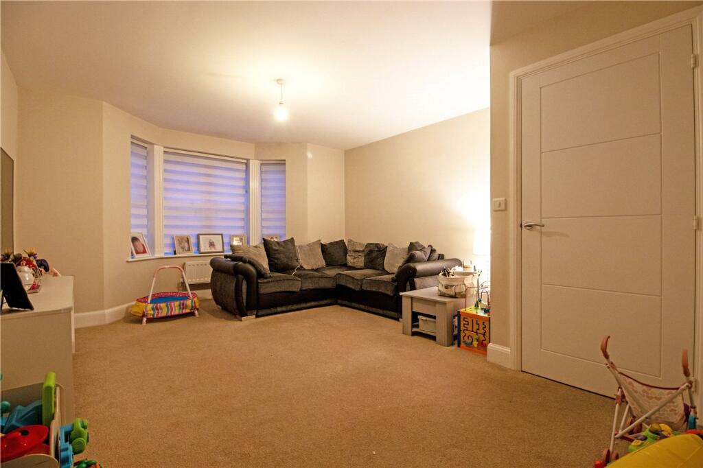 House in West Lindsey, Park Springs, Gainsborough - View 5