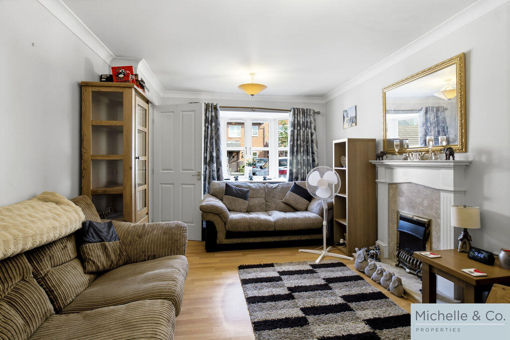 Appletrees Crescent, Bromsgrove photo 3