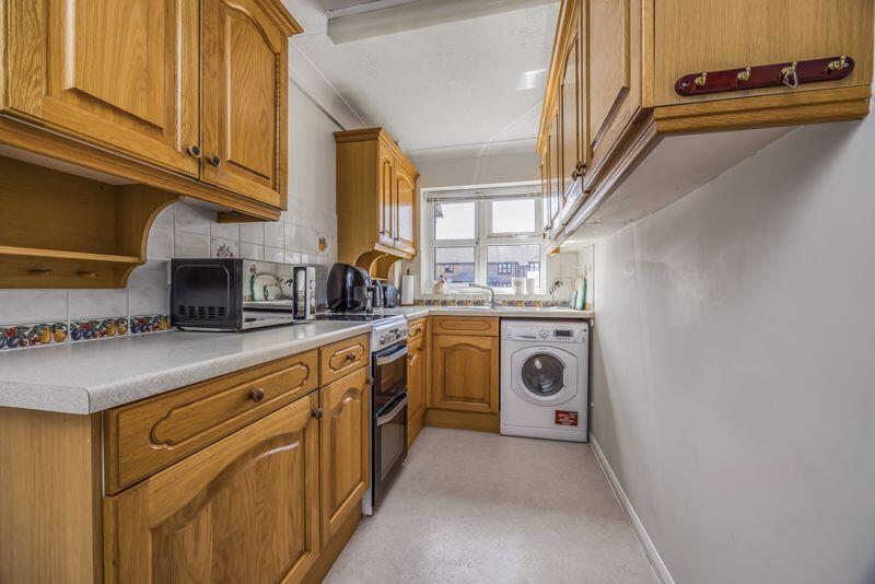 Merrivale Court, Southbourne photo 4