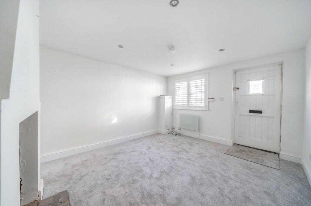 East Street, Kimbolton, PE28 photo 4
