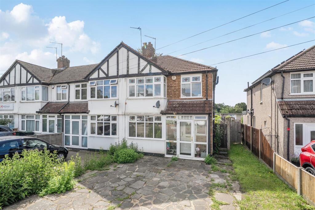 Main image of property: Barton Way, Croxley Green, Rickmansworth