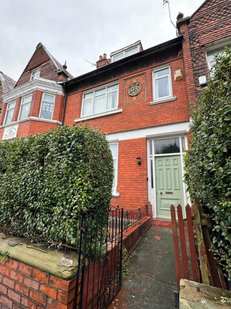 Main image of property: Aigburth Road, Liverpool, Merseyside, L17