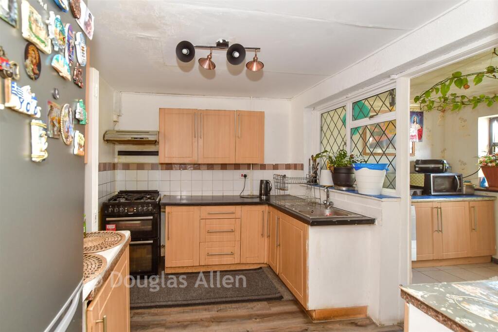 House in Southend-on-Sea - View 5