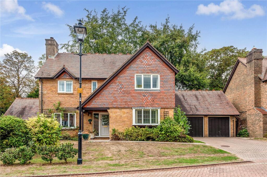 4-bed detached on Westminster Gate, Winchester, Hampshire, SO22, £1,100,000