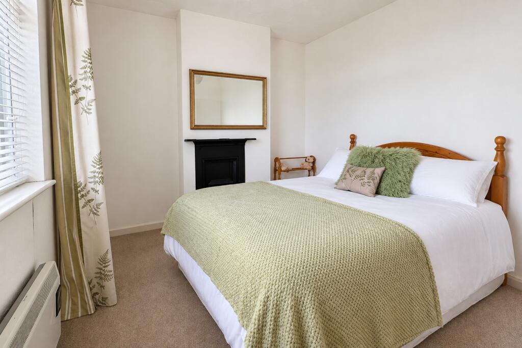 House in Padstow, Windmill - View 5