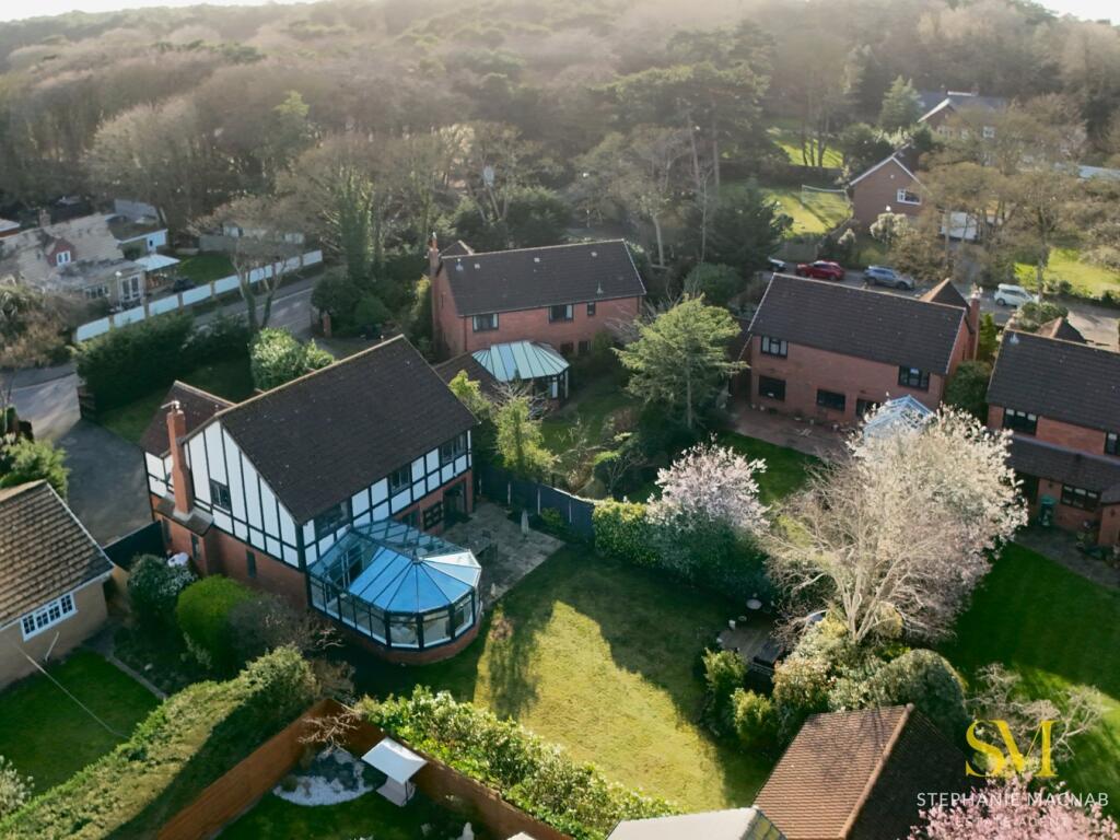Bushbys Lane, Formby, Liverpool, L37 photo 2