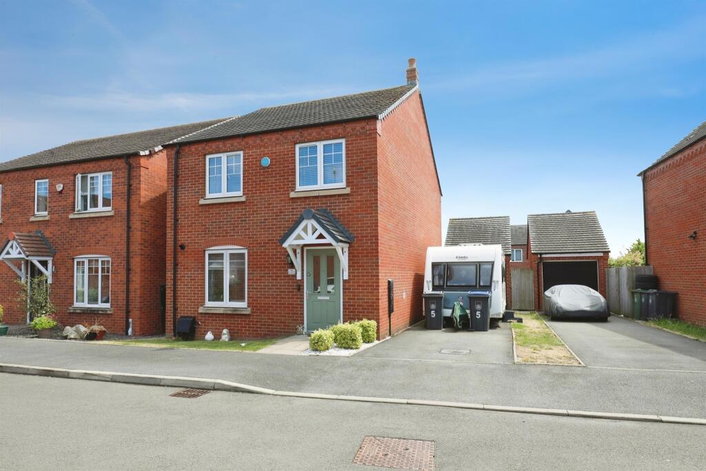 Main image of property: Weavers Way, Stockton, Southam