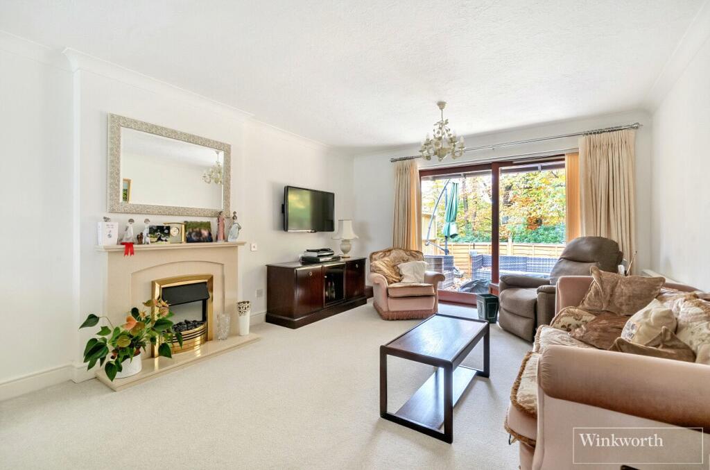 Bagshot Road, Ascot, Berkshire, SL5 photo 2