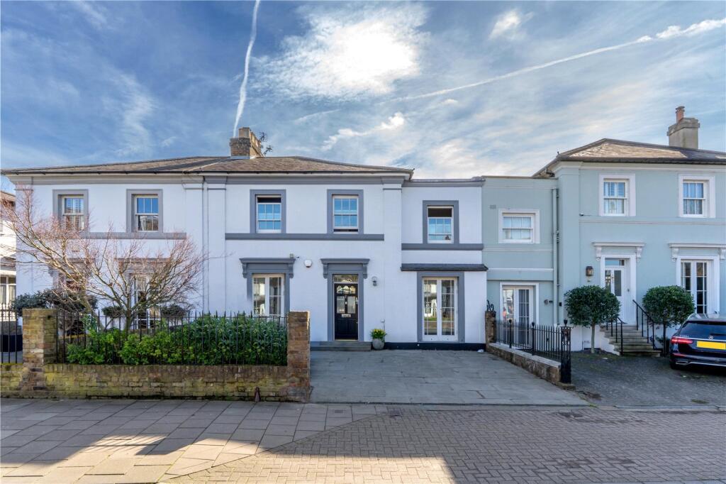 Main image of property: The Green, Twickenham, TW2