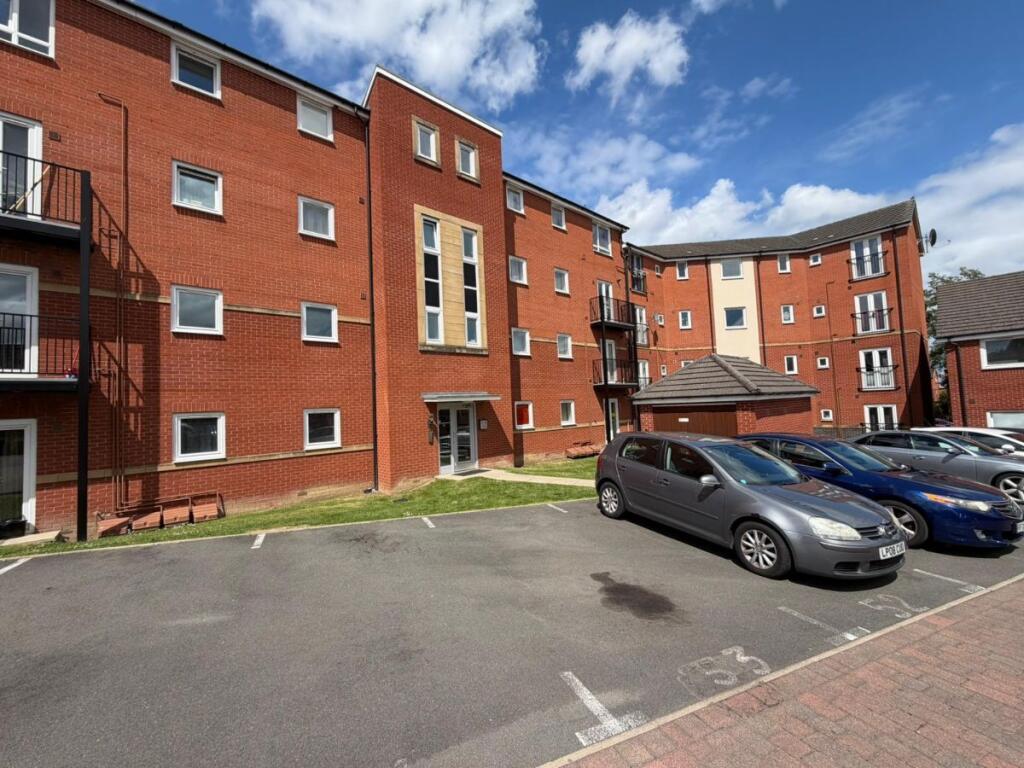 Main image of property: Cape Hill, Smethwick, B66 4SJ