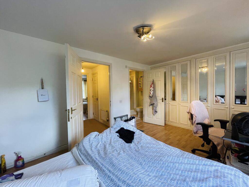 5 bedroom house for rent