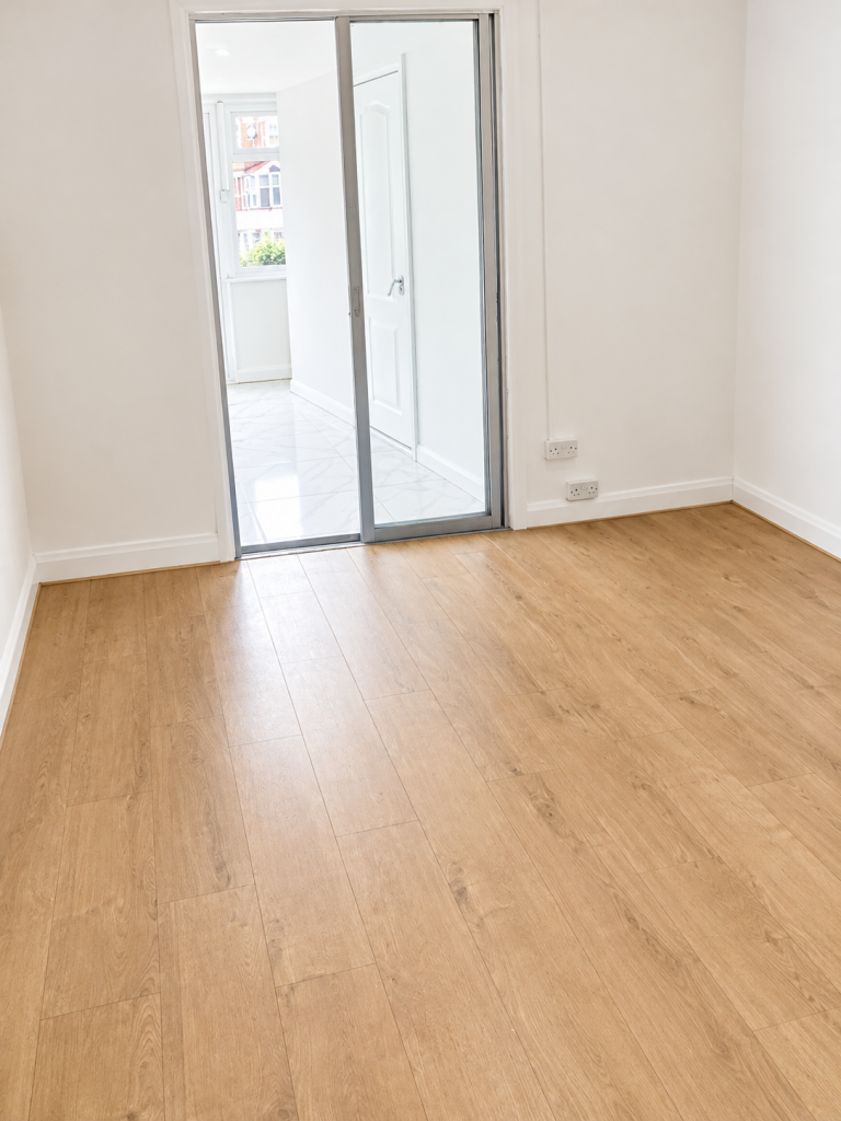 House in London - View 4