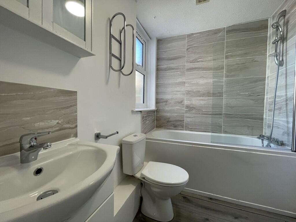 House in Portsmouth - View 5