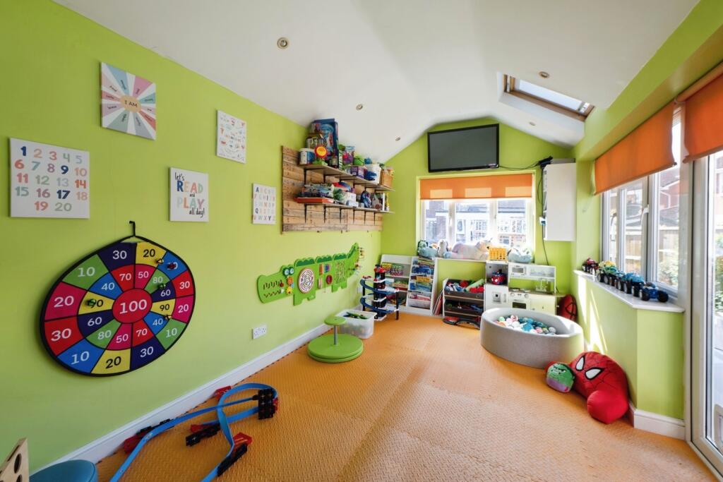 House in Gosport, Hampshire - View 3