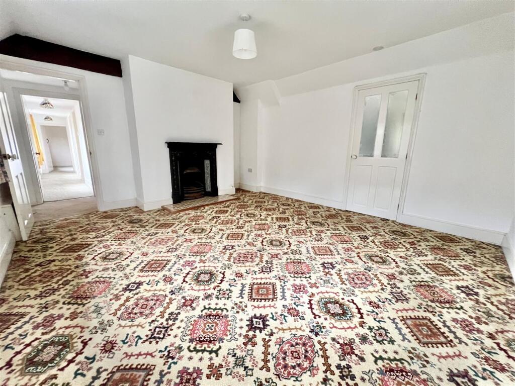 House in Portsmouth - View 5