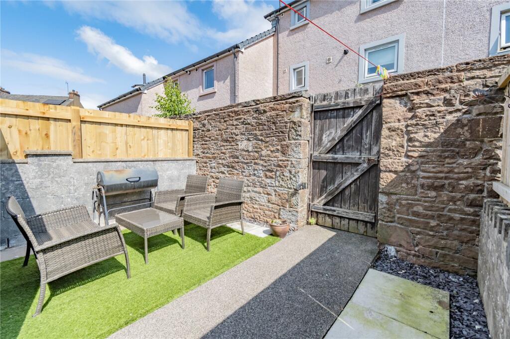 19 York Street, Penrith, Cumbria photo 2