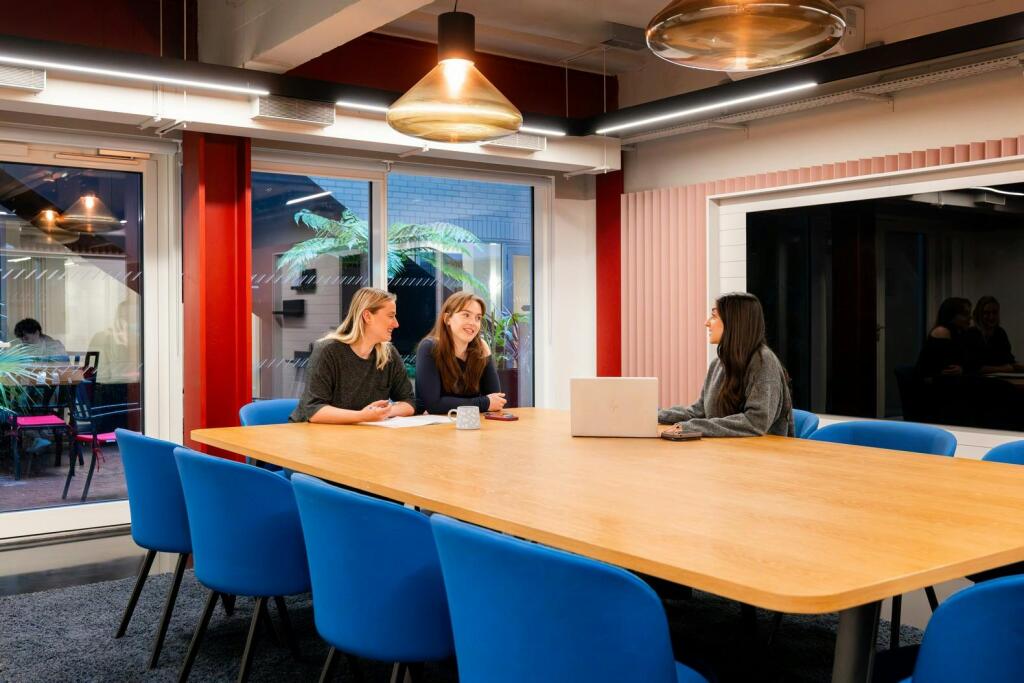 RH_MeetingRoom_Data_0018.jpg