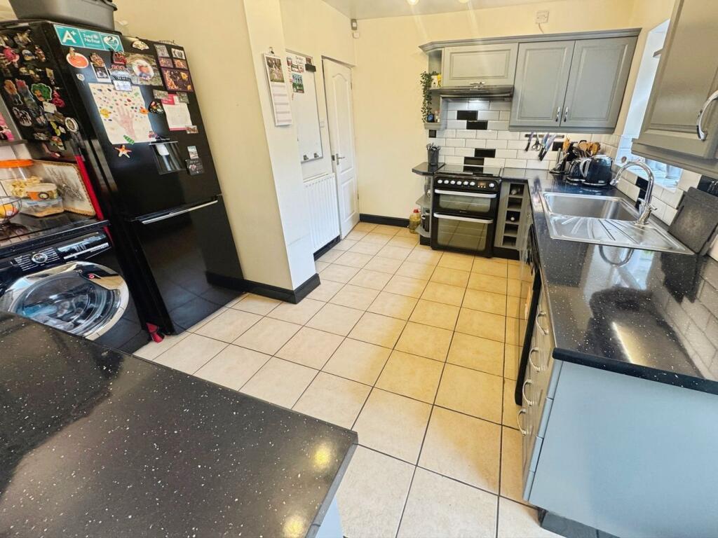 House in Birmingham, West Midlands - View 5