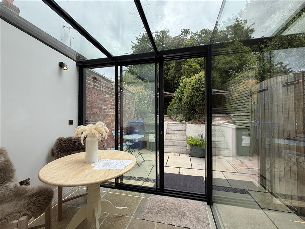 House in King's Lynn and West Norfolk, Norfolk - More