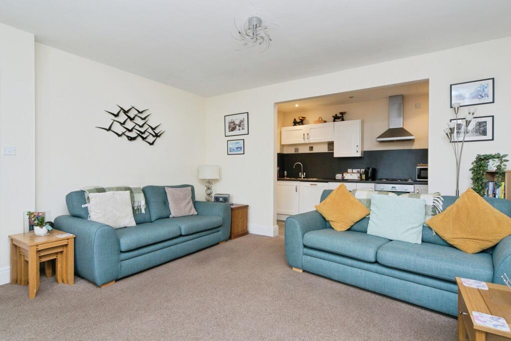 Greenfield Road, Colwyn Bay, Conwy, LL29 photo 4