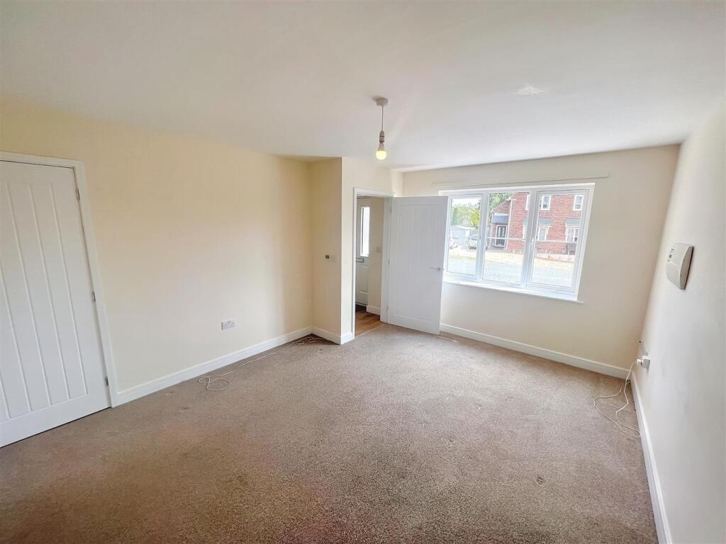 House in Peterborough - View 5