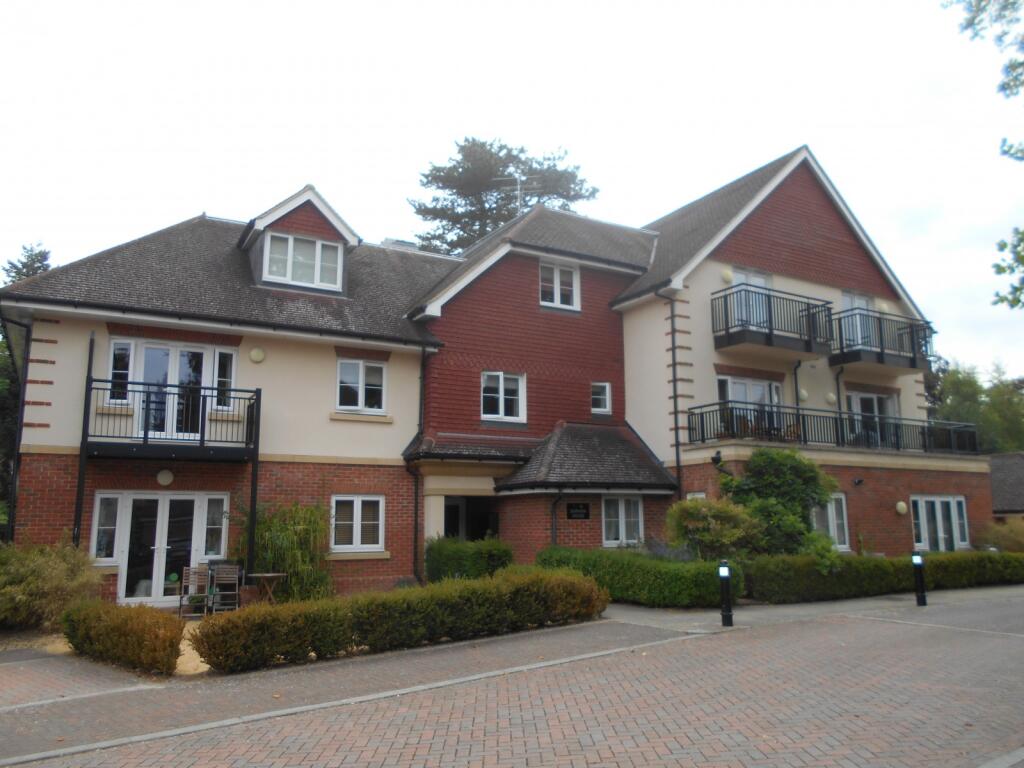 Main image of property: Durham House, 30 Symeon Place, Caversham Heights, Reading