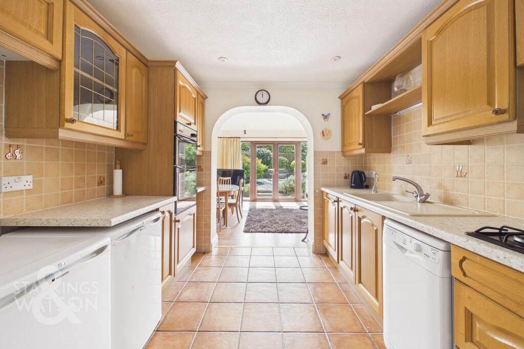 House in Ipswich - View 5