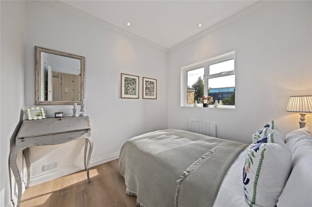 Apartment in Windsor, Clewer Within, Clewer New Town - View 5