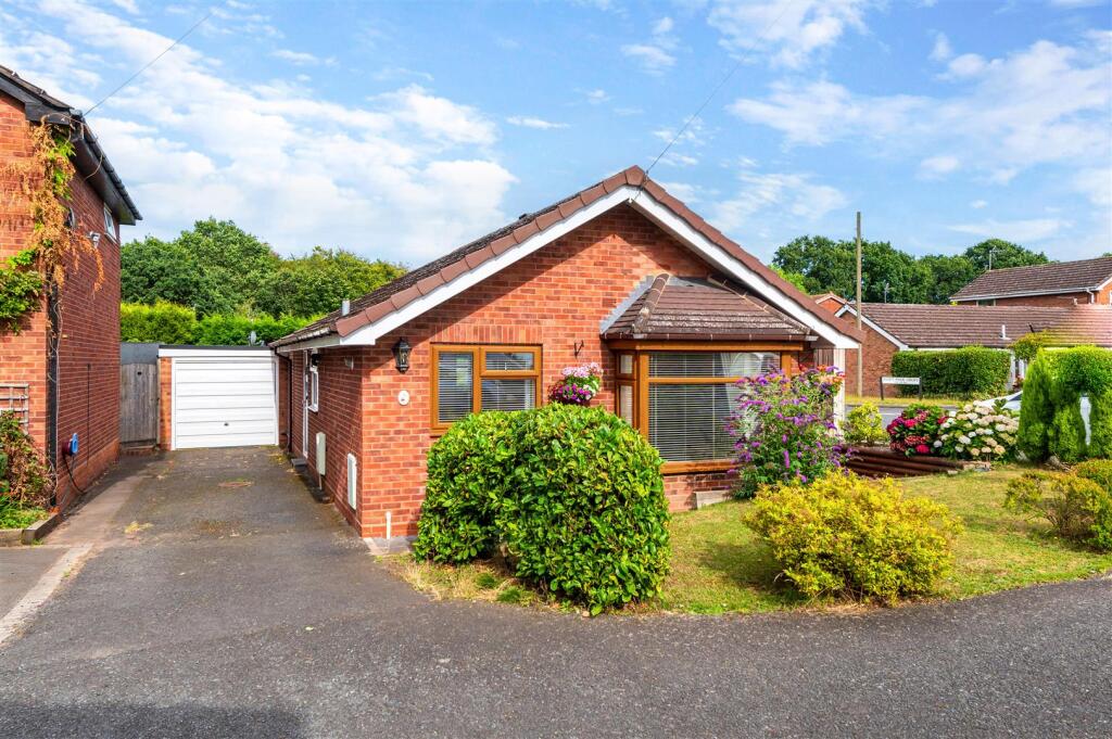 Main image of property: Fulmar Crescent, Kidderminster