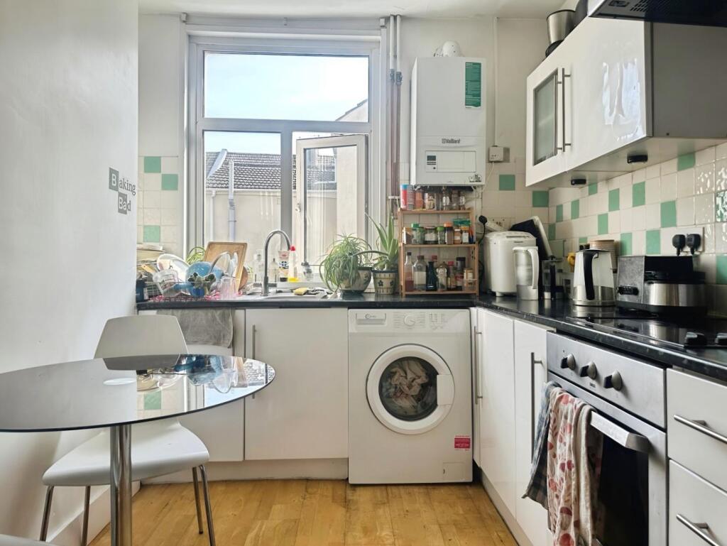 Clarendon Road, Hove photo 3