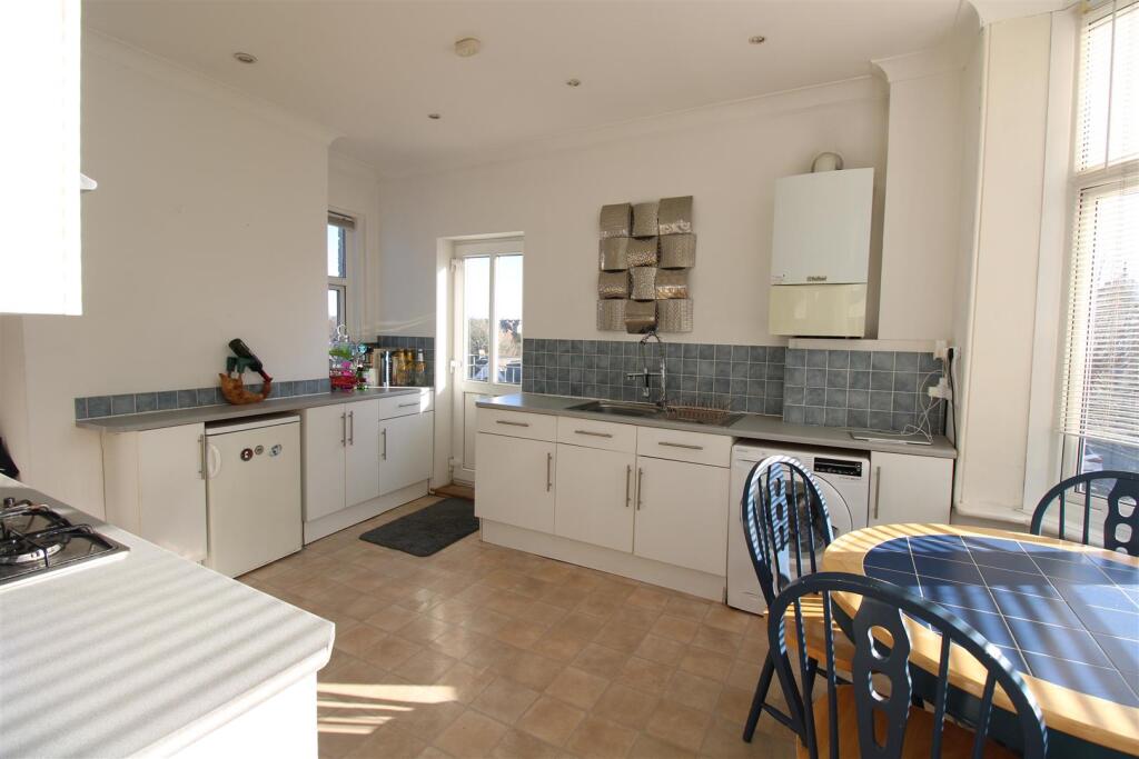 House in Portsmouth - View 2