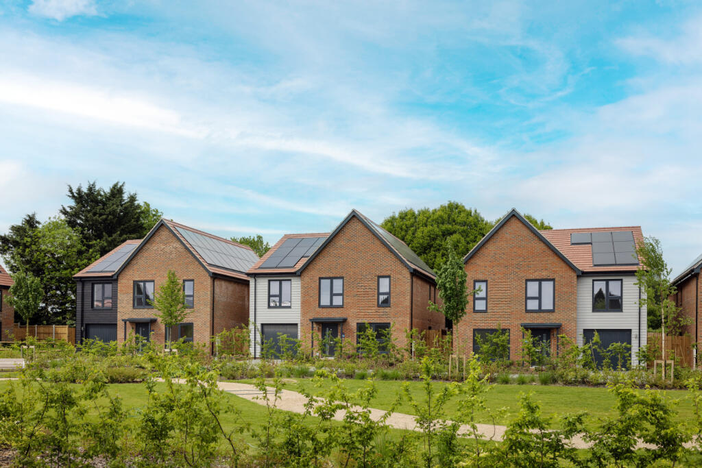 Main image of property: Hollymead Square, London Road, Newport, Essex, CB11