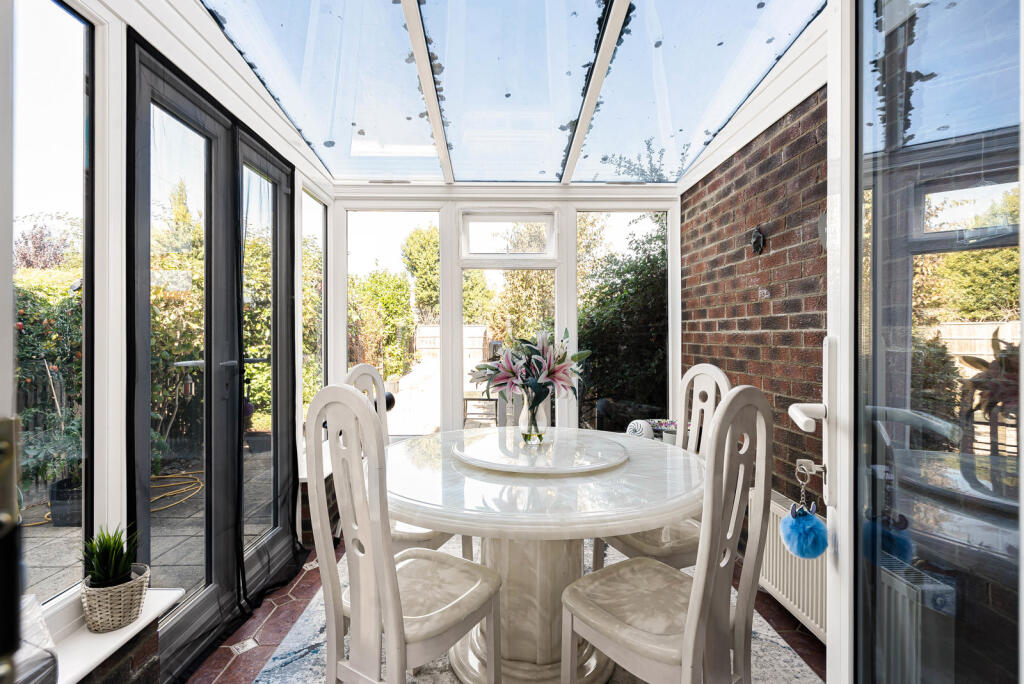 House in Twickenham - View 5