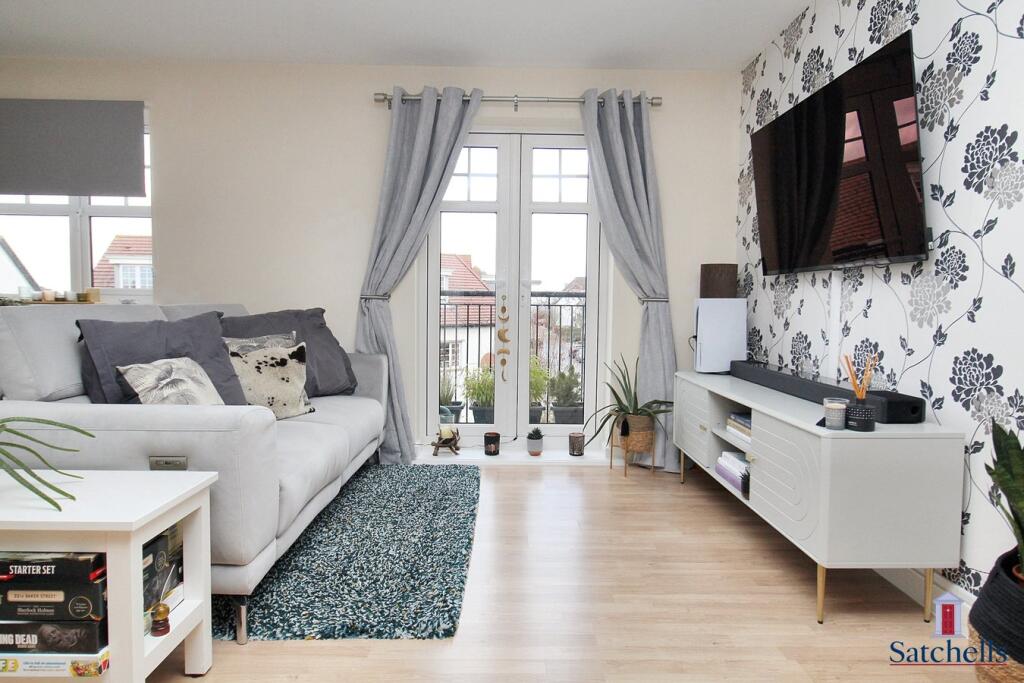 Apartment in Letchworth Garden City, Phoenix Park Estate, Jubilee Industrial Centre - View 4