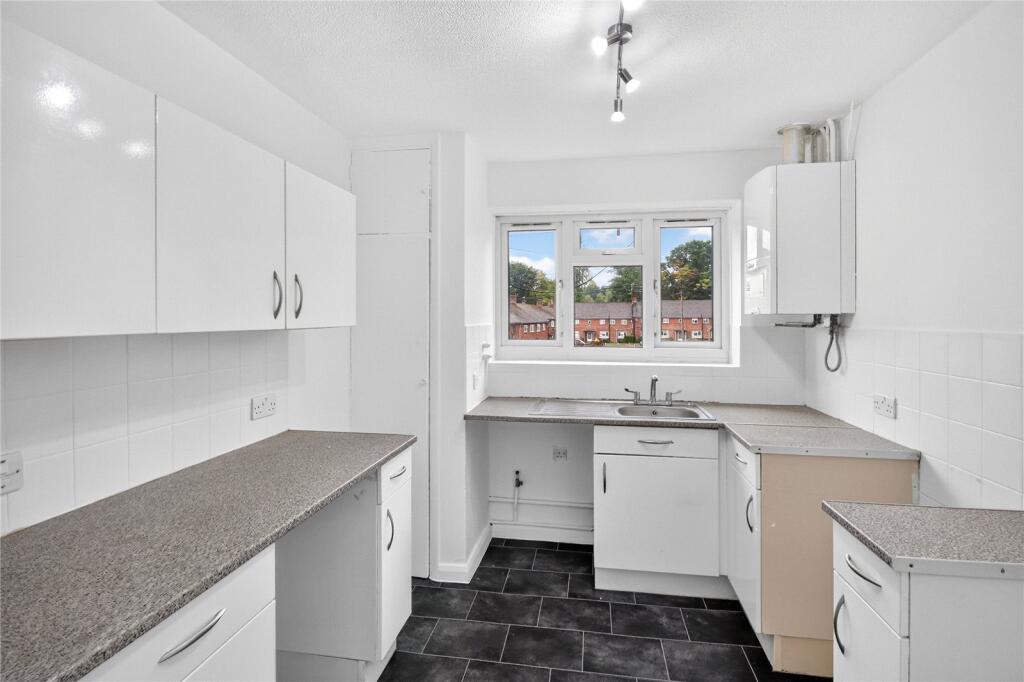 Apartment in Slough, Sunninghill and Ascot - View 4