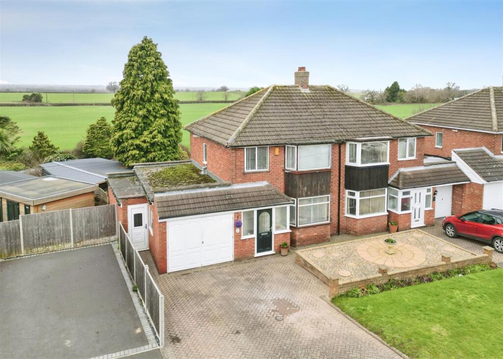 Coronation Road, Hurley, CV9 photo 2