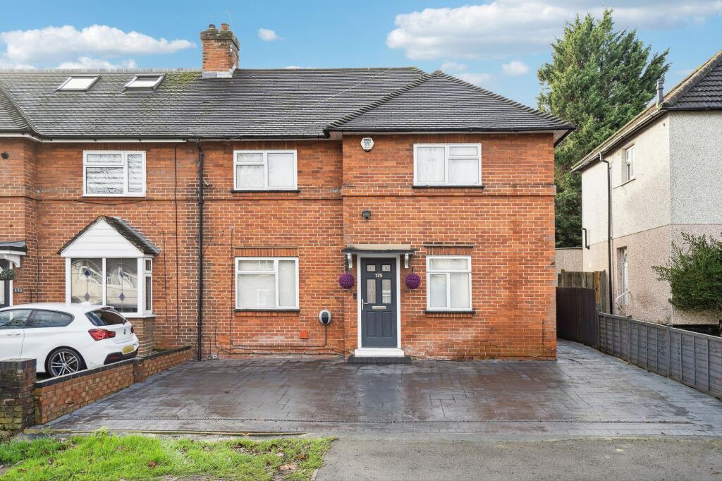 Main image of property: The Harebreaks, Watford, WD24