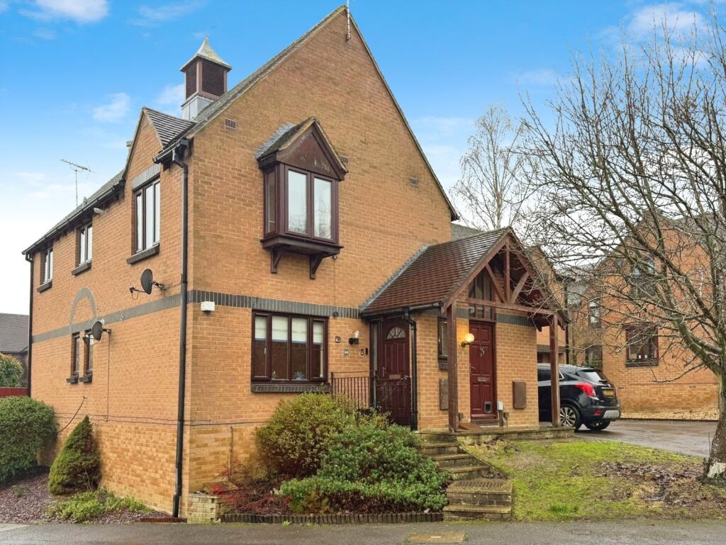 Main image of property: Top Common, Warfield, Bracknell