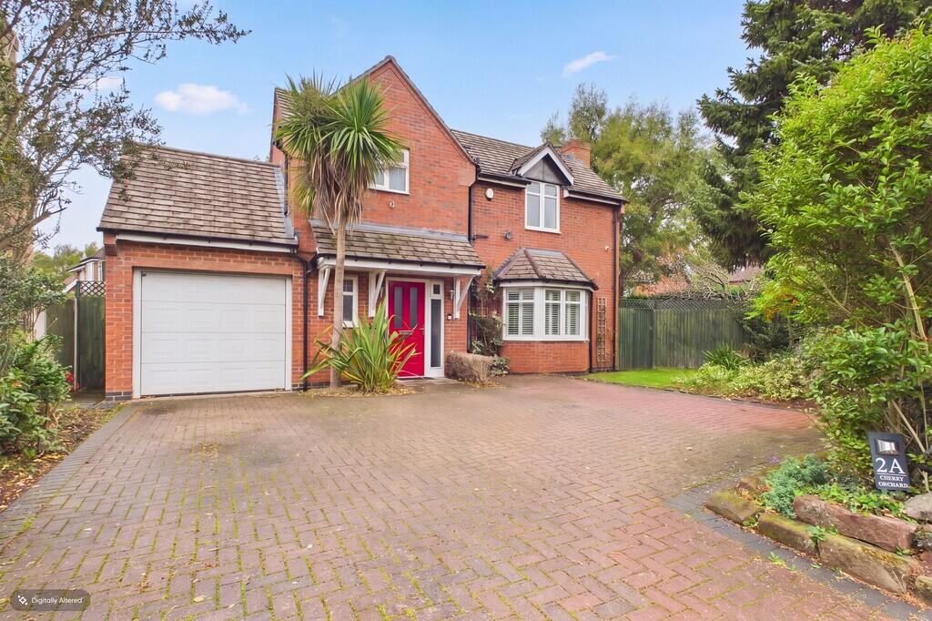 4-bed detached on Cherry Orchard, Lichfield, £575,000