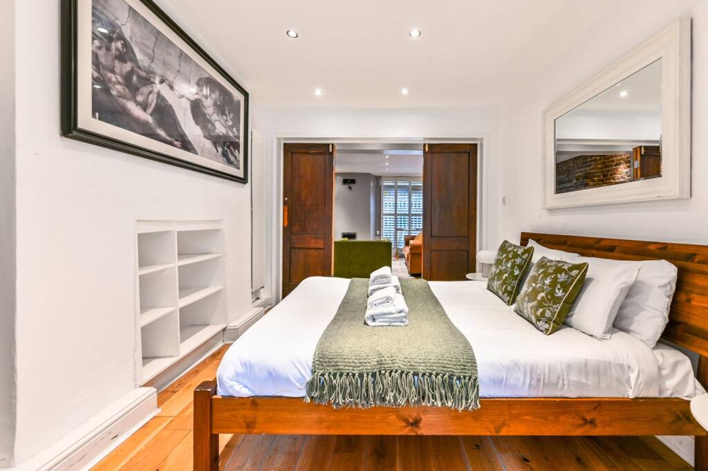 Main image of property: Eversholt Street, Mornington Crescent, LONDON, NW1