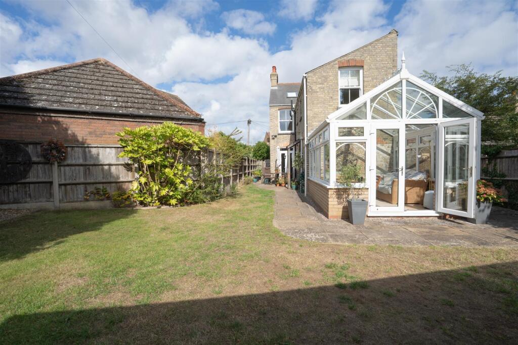 House in East Suffolk, Pakefield, Lowestoft - View 4